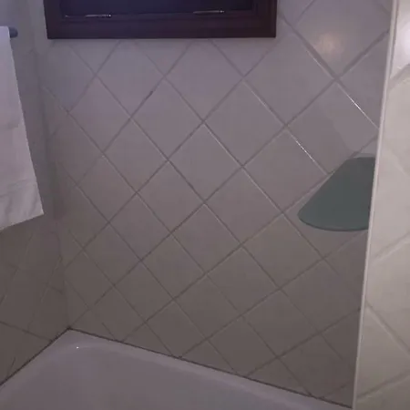 5 Min Walk From Yumbo! 417 Apartment *