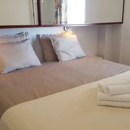 5 Min Walk From Yumbo! 417 Apartamento *